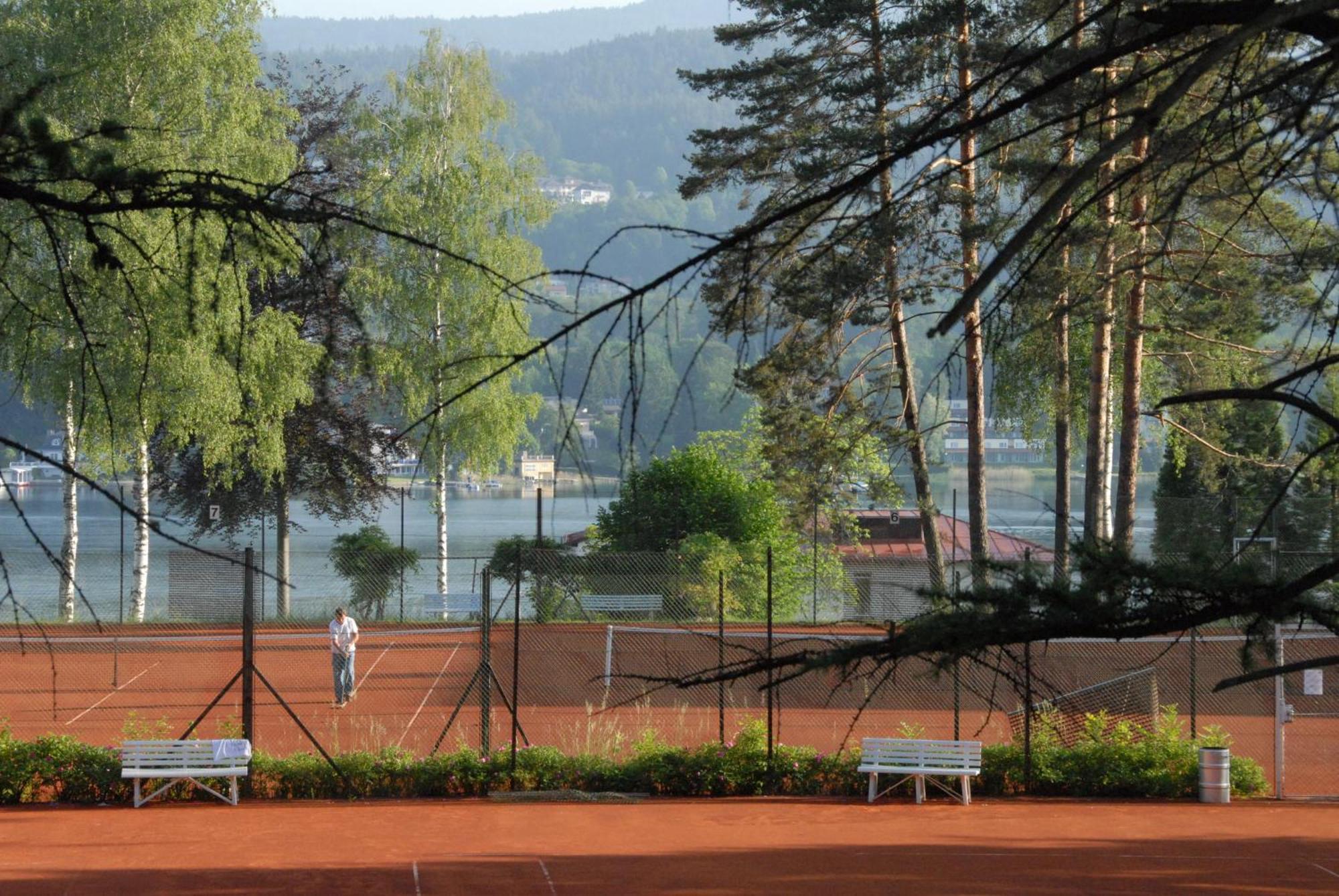 Tennis & Yacht Hotel Velden Фельден-ам-Вёртер-Зе Экстерьер фото
